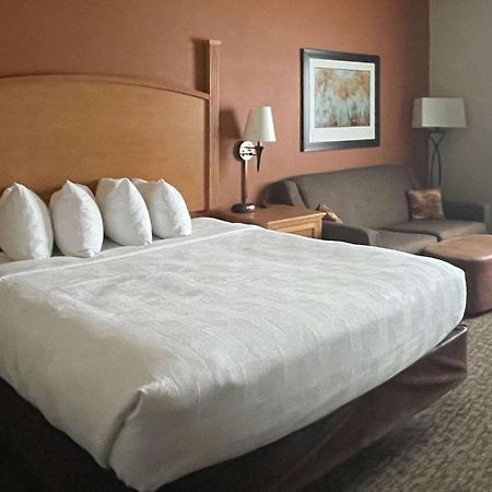 Mainstay Suites Sidney - Medical Center Extérieur photo