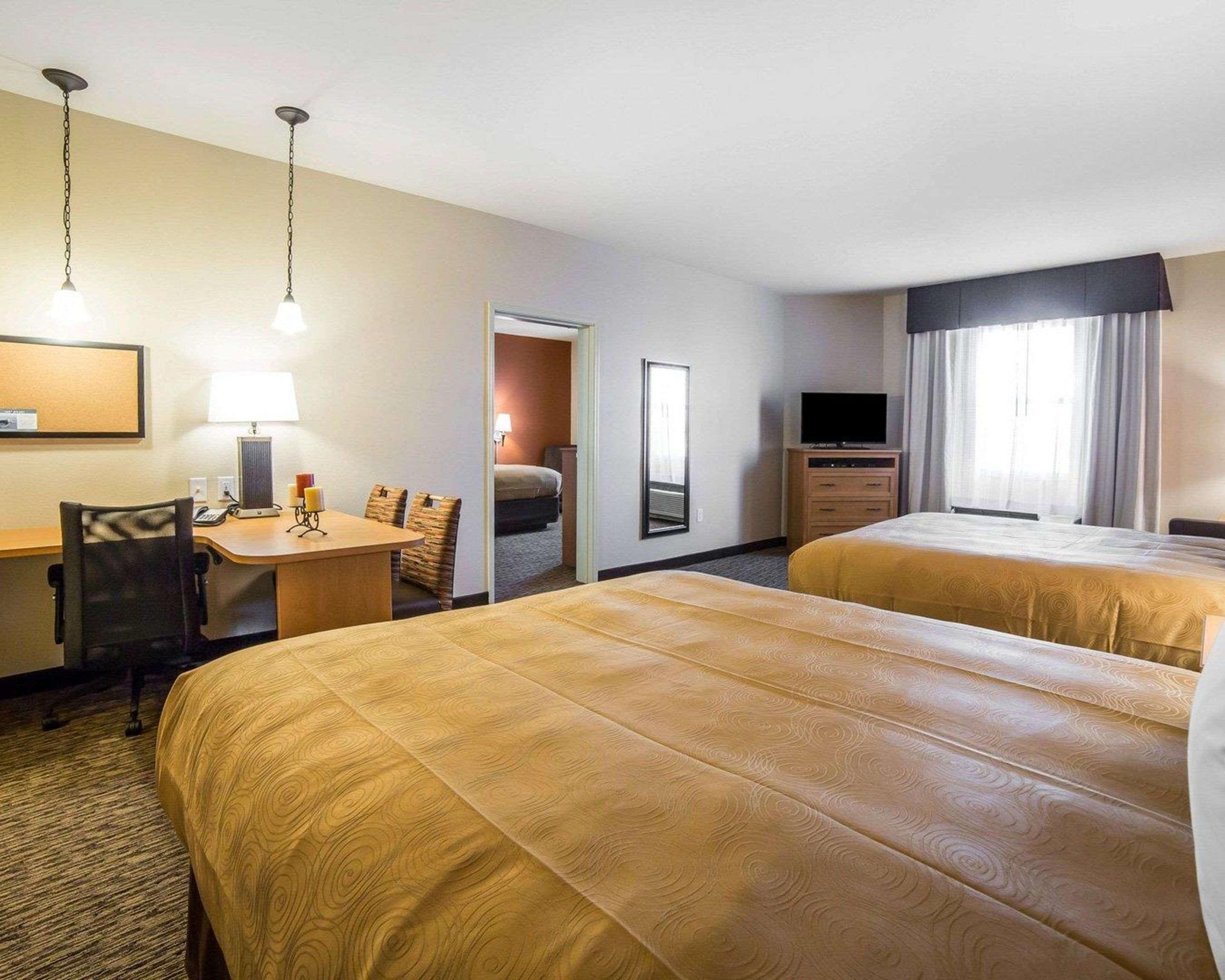 Mainstay Suites Sidney - Medical Center Extérieur photo
