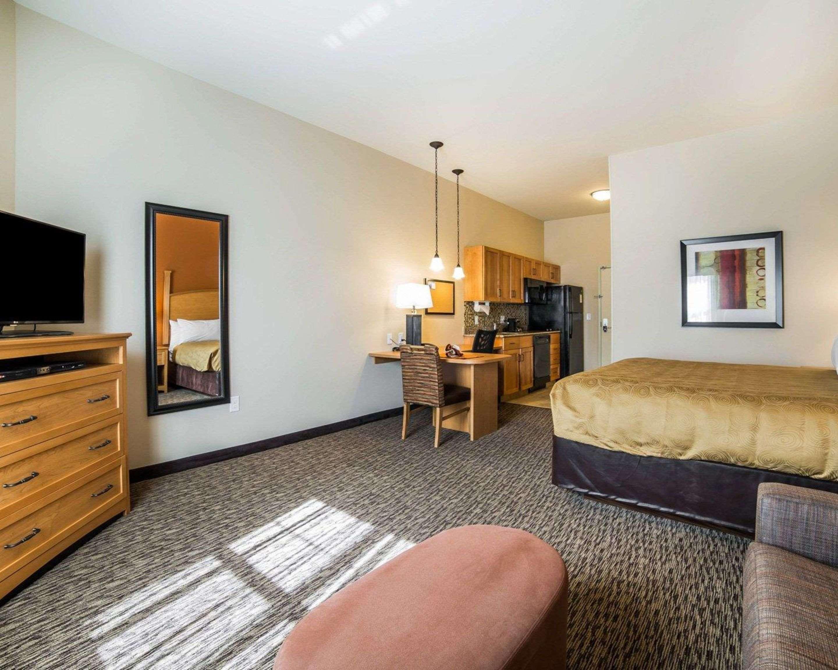 Mainstay Suites Sidney - Medical Center Extérieur photo