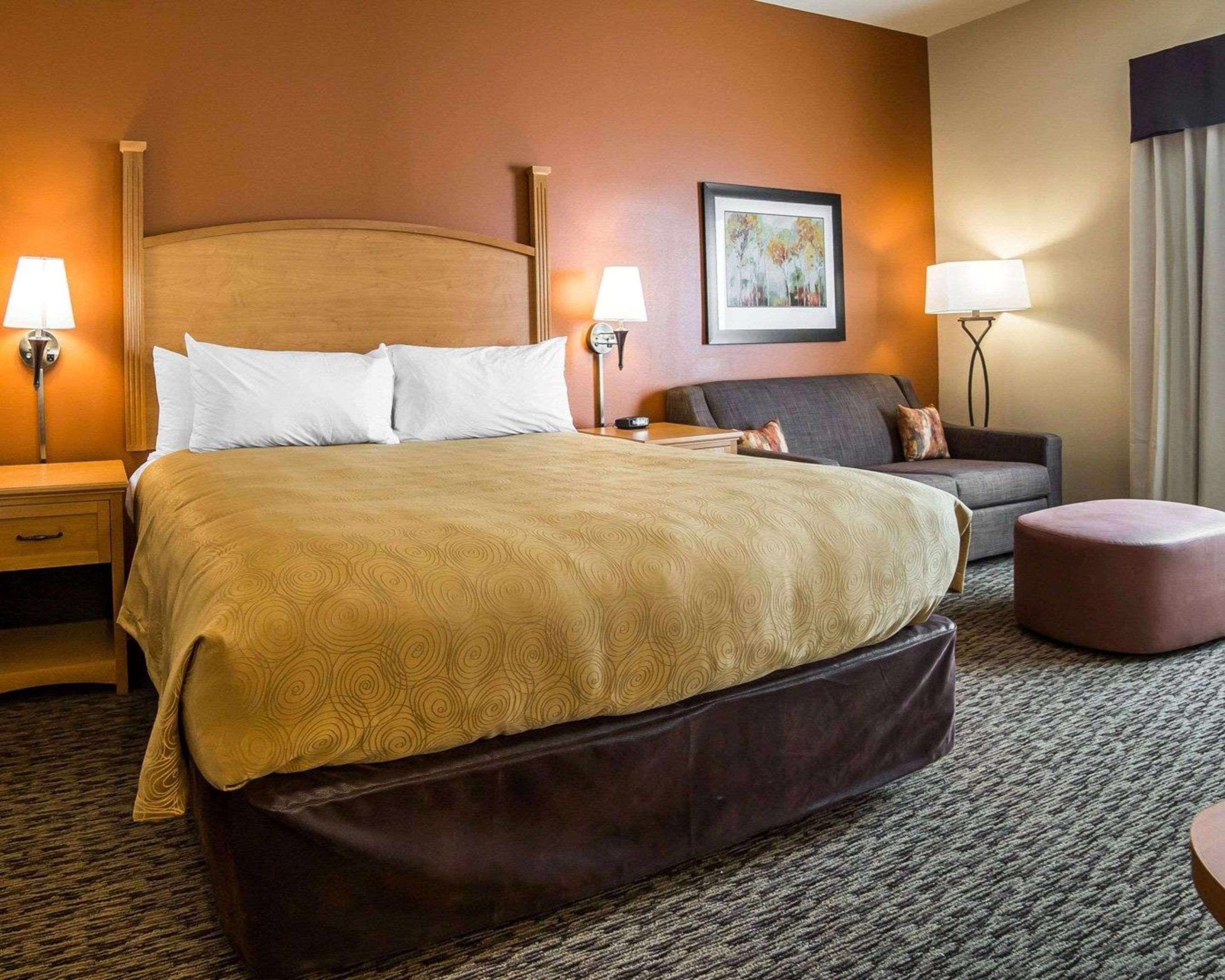 Mainstay Suites Sidney - Medical Center Extérieur photo