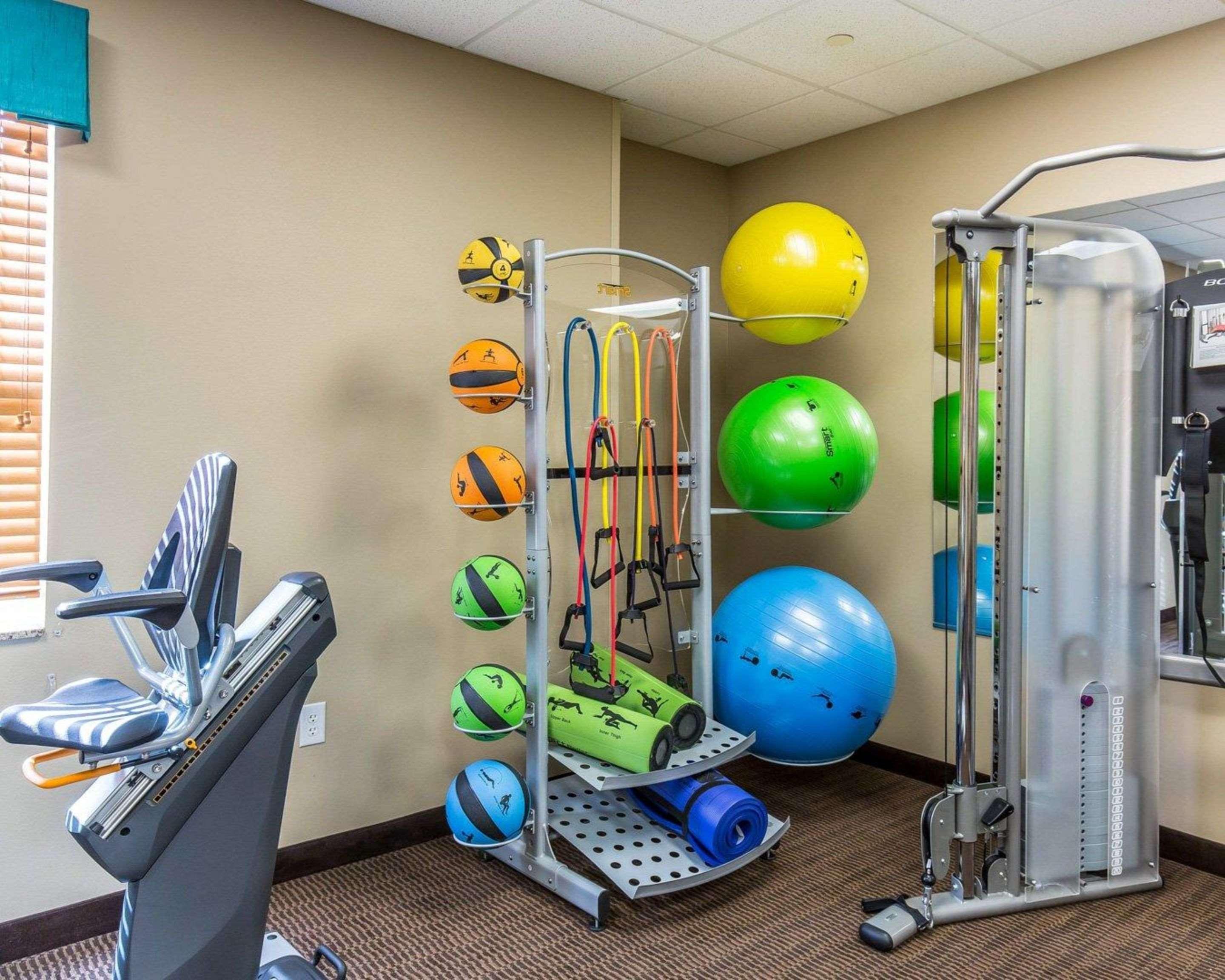Mainstay Suites Sidney - Medical Center Extérieur photo