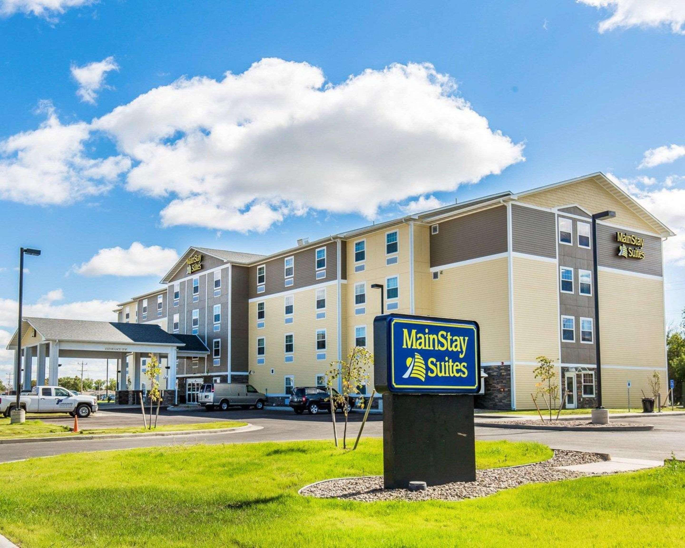 Mainstay Suites Sidney - Medical Center Extérieur photo