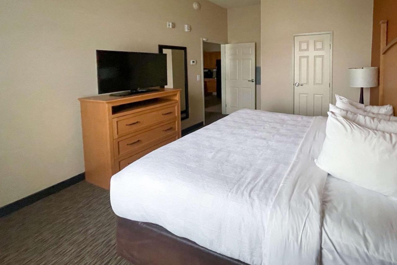 Mainstay Suites Sidney - Medical Center Extérieur photo