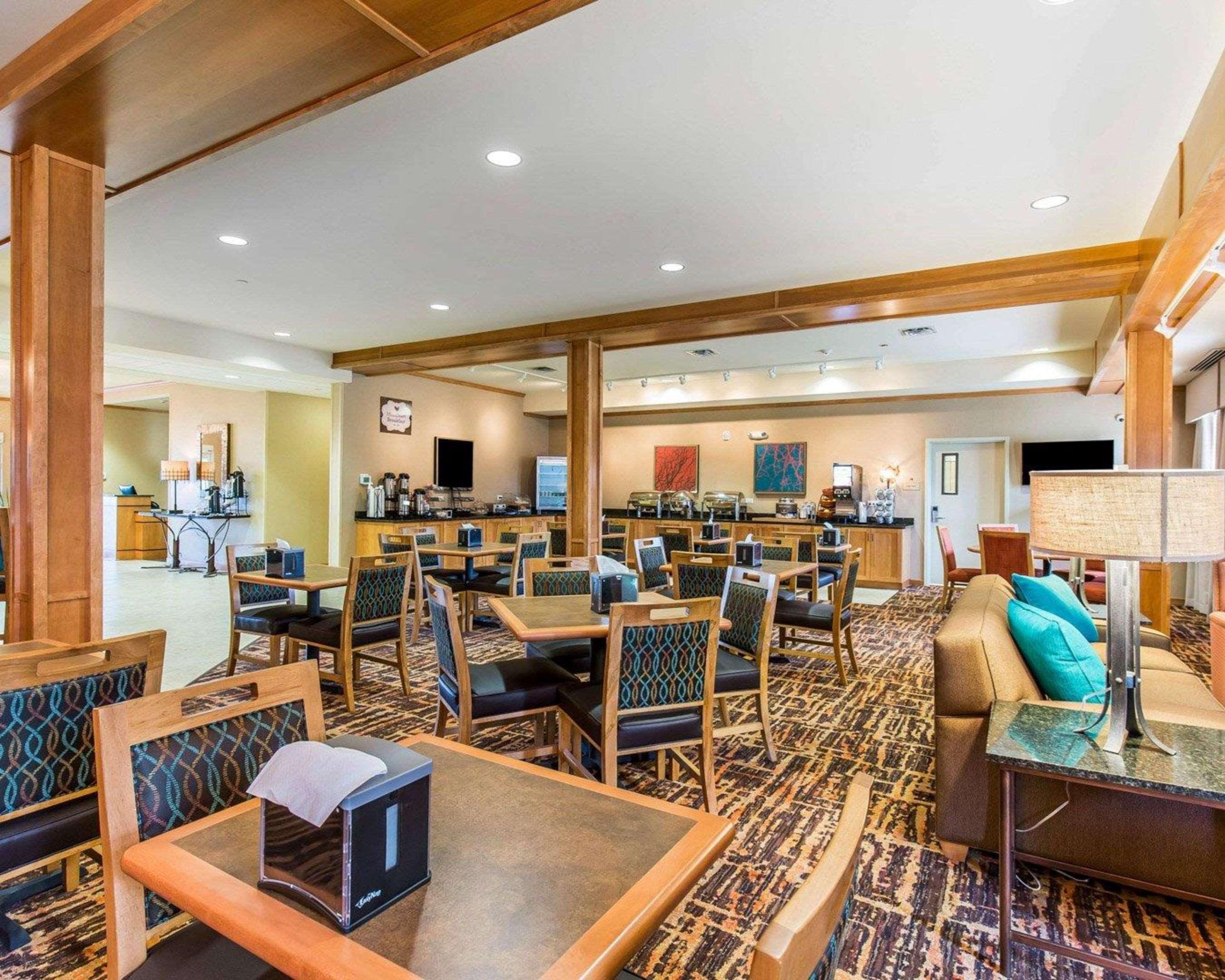 Mainstay Suites Sidney - Medical Center Extérieur photo