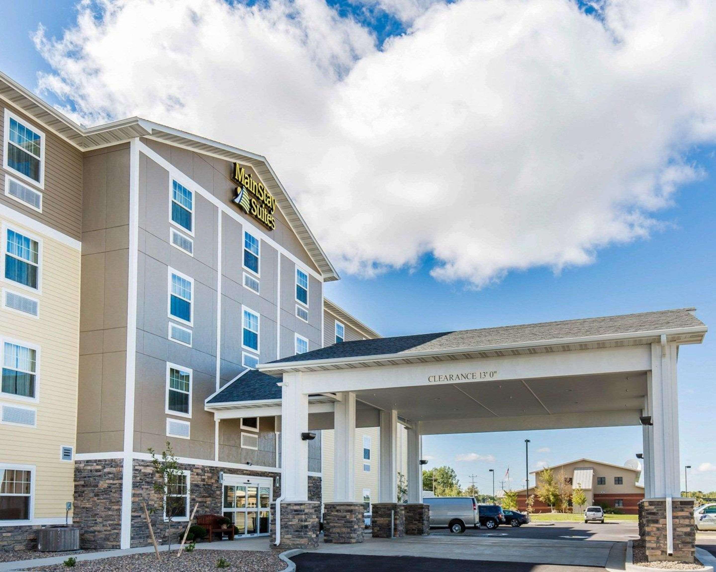 Mainstay Suites Sidney - Medical Center Extérieur photo