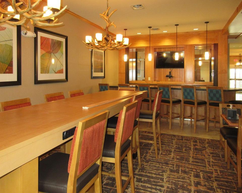 Mainstay Suites Sidney - Medical Center Extérieur photo